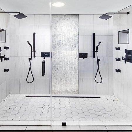 Doubletree By Hilton Tulsa - Warren Place Экстерьер фото